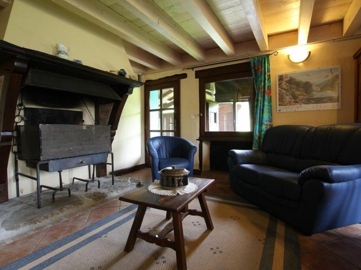 Maison De Caractere Avec Terrasse A 300M De L'Allier, Ideale Pour Peche, Detente Et Activites Familiales - Fr-1-582-208 Villeneuve-dʼAllier Exteriör bild